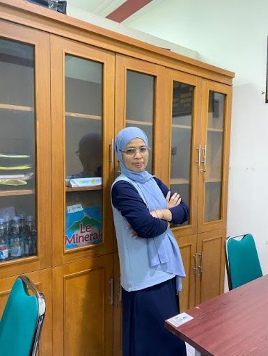 Dr. Nazla Maharani Umaya
